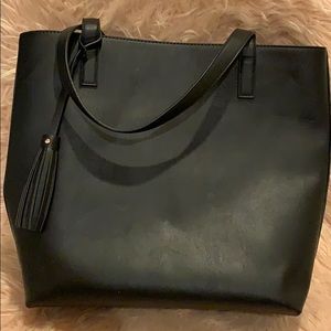 Black Forever 21 Tote
